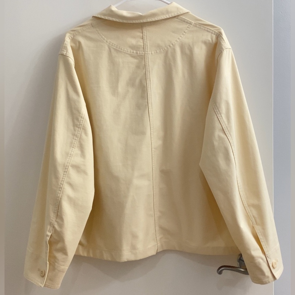 UNIQLO OFF WHITE JACKET SIZE XL 🤍 - Picture 2 of 7